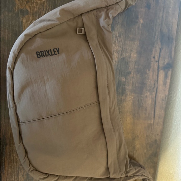 NWT Brixley Mocha Crescent Crossbody - Picture 3 of 9